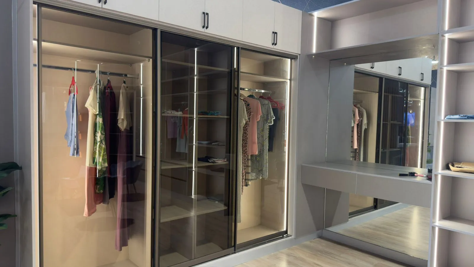 خزائن كاونتر طبي